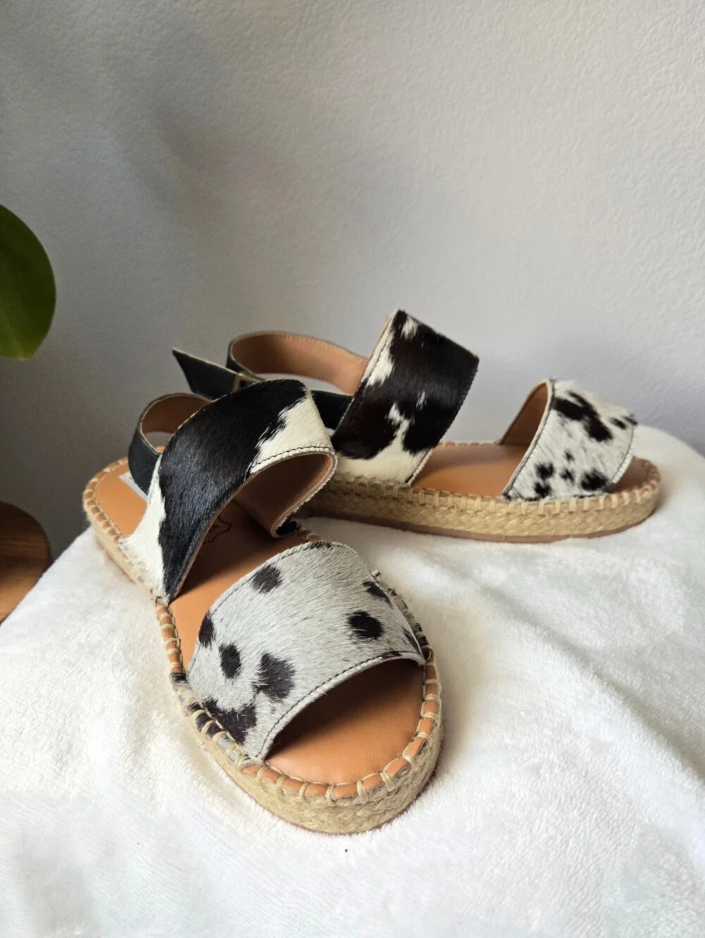NWOT Myra Mignon Black & White Hair-On Cowhide Espadrille Sandals Size 6